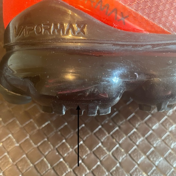 Nike Air VaporMax 2019—-Size 7Y (8.5 womens) - Picture 8 of 13